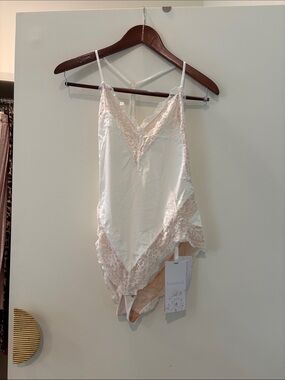 Silk-Feel Ivory Lace-Trim Chemise